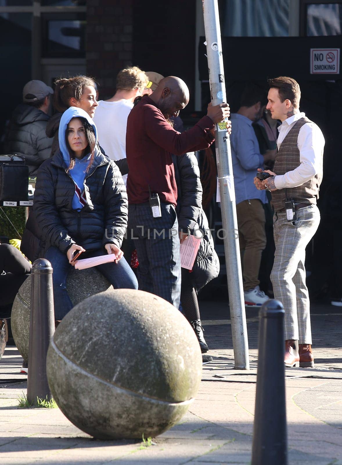 Naomi Scott,Djimon Hounsou  ,Jonathan Tucker and Crew,.filming 3 Angel for  Charlie  at the  Fleet Island Hamburg