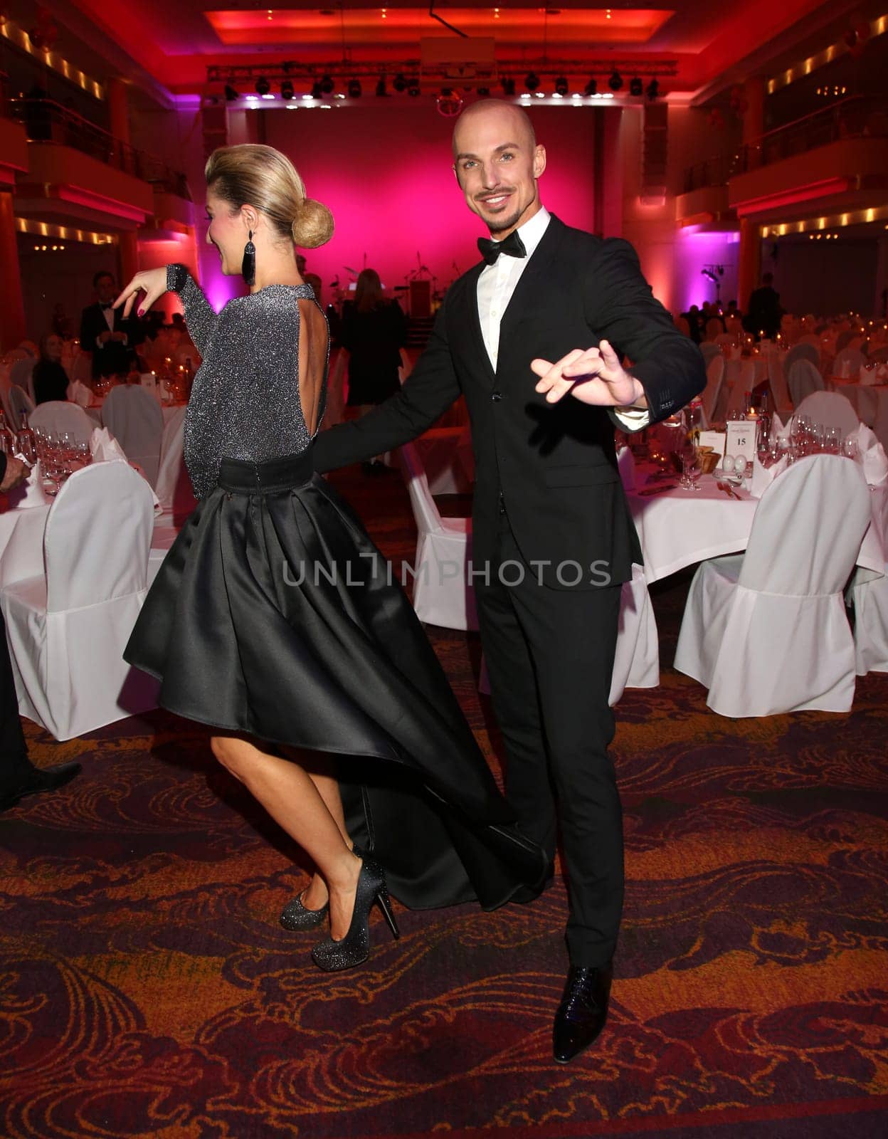 Christine Deck and Oliver Tienken dancing    at the University Gala Hamburg