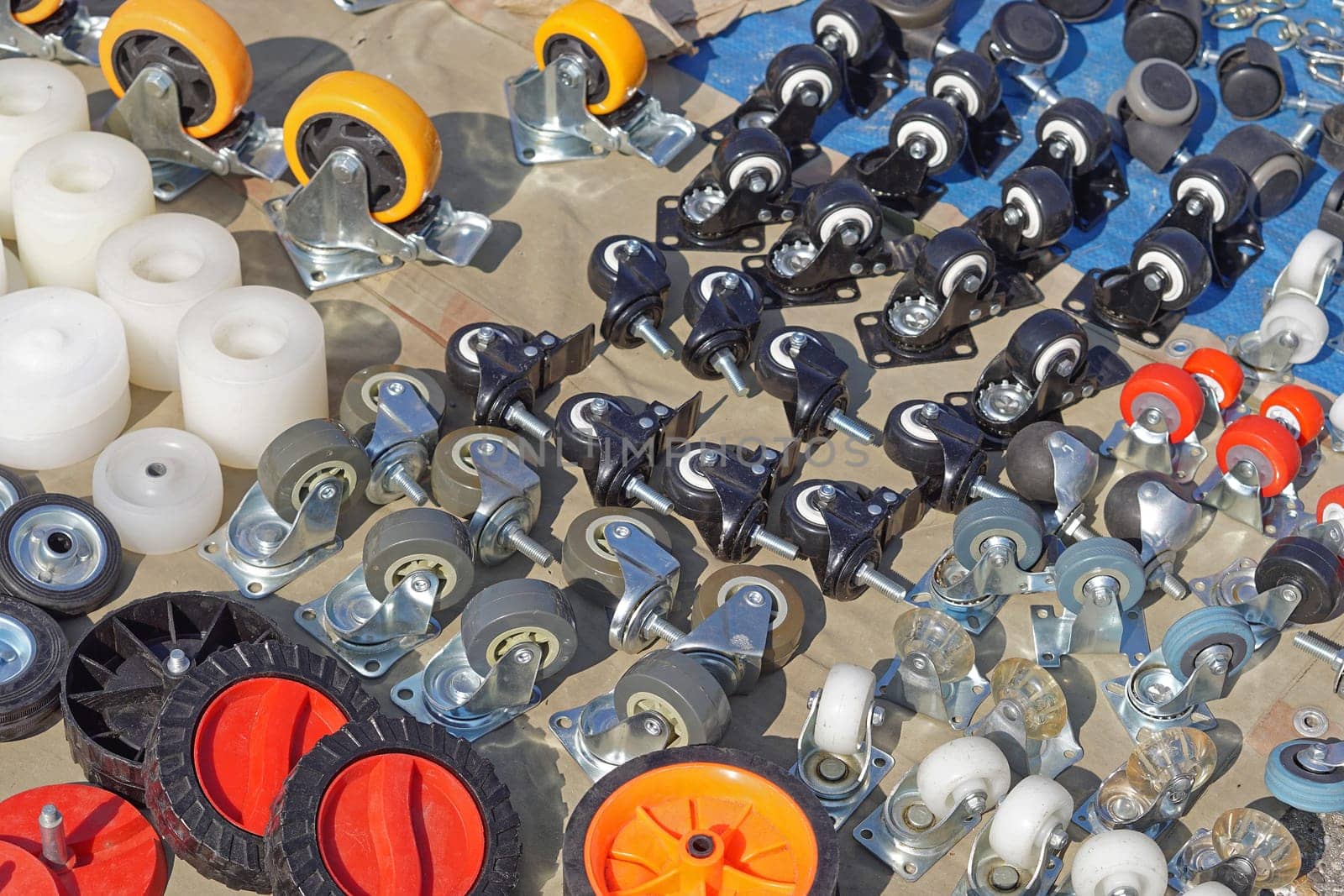 Various size wheels parts for carts transportation