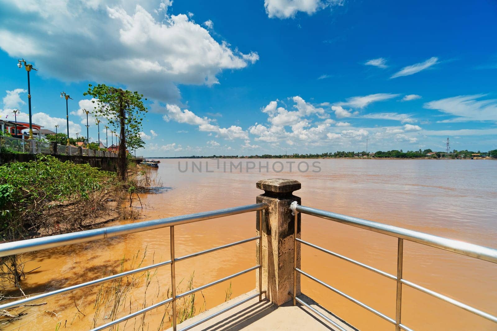 travel destination in Thailand with view of riverbank to Laos