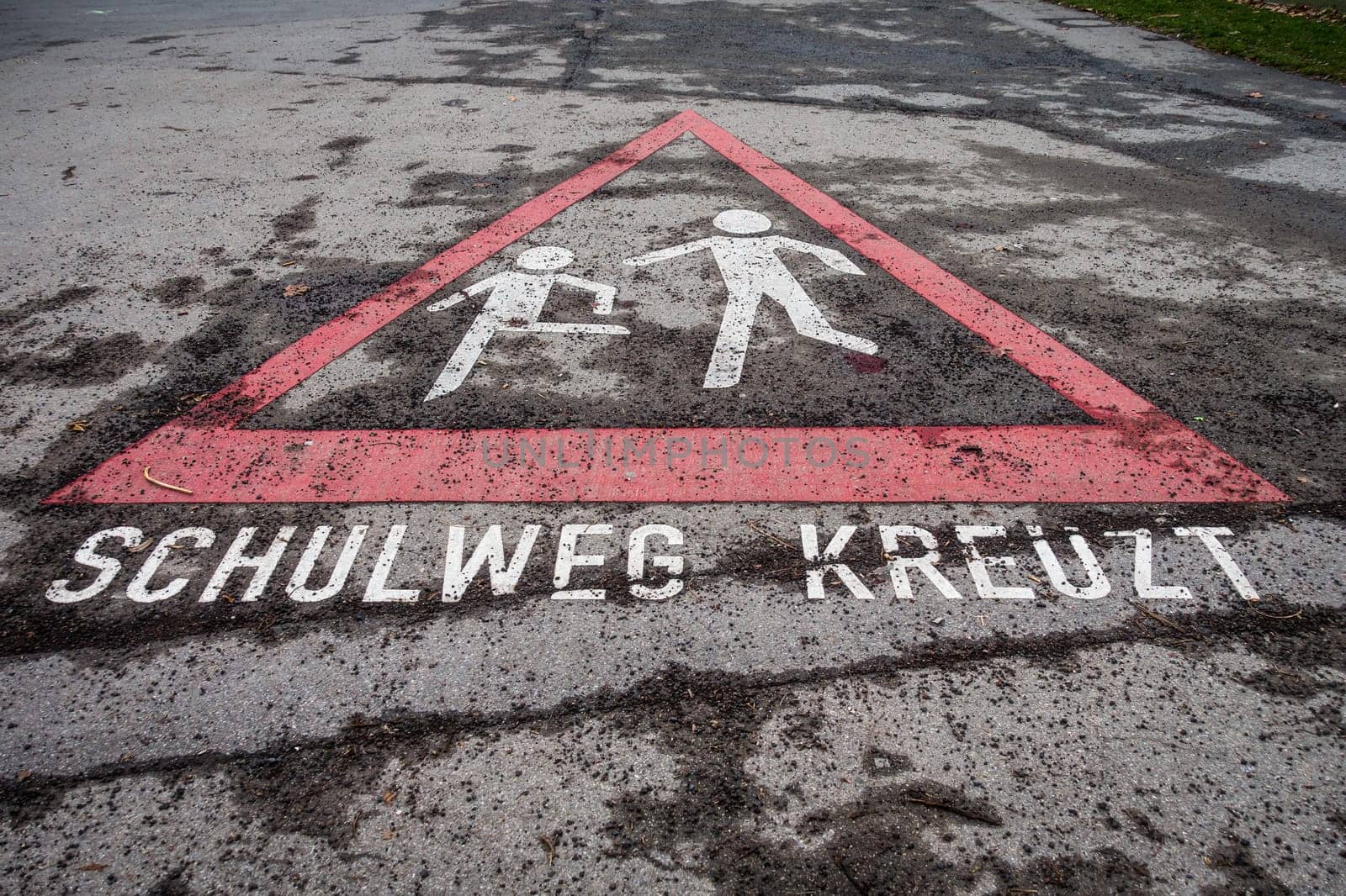 German Children Crossing Sign Sidewalk Traffic Sign Asphalt Detail