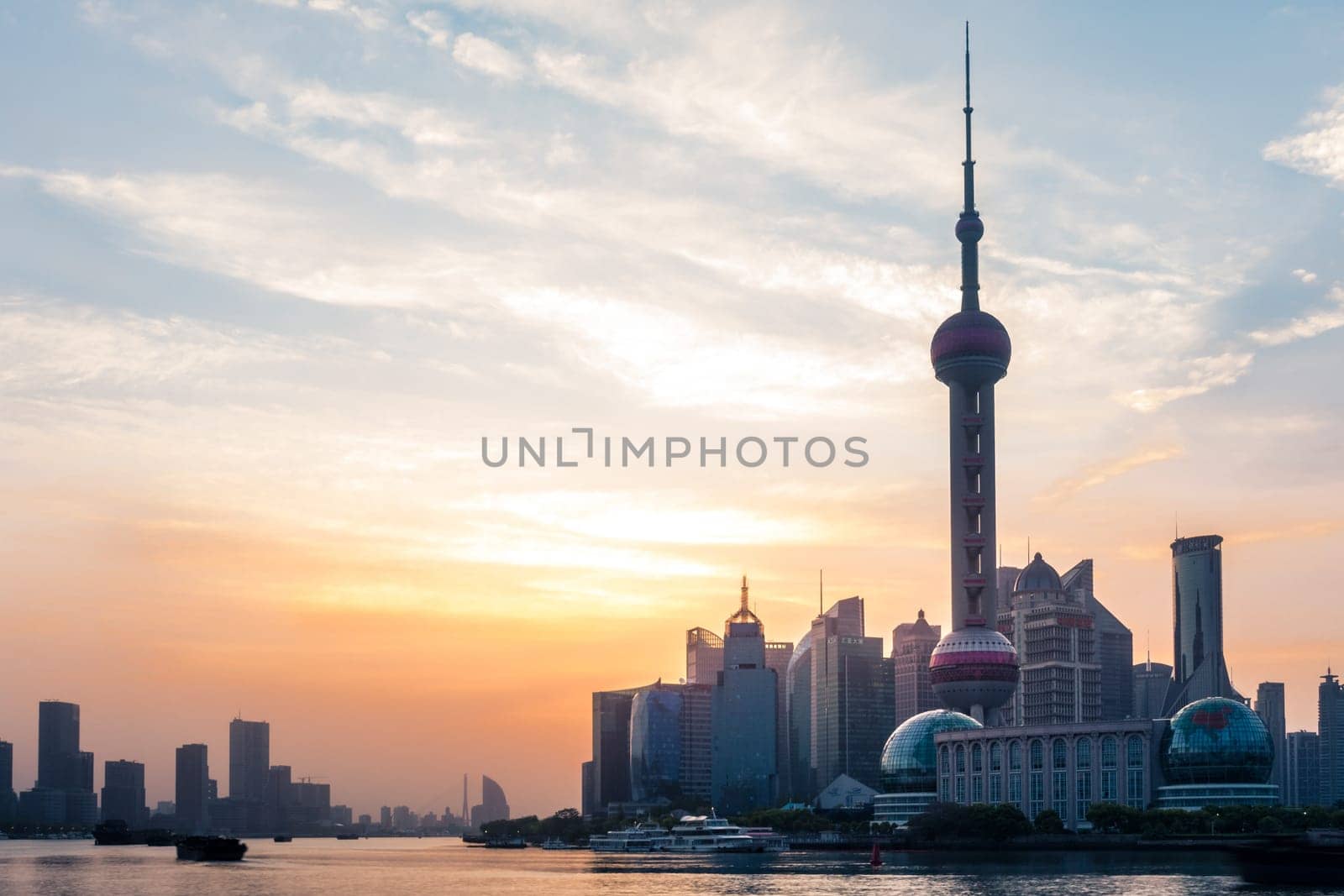 The sunrise over the Shanghai Bund, captured April 16th, 2018.