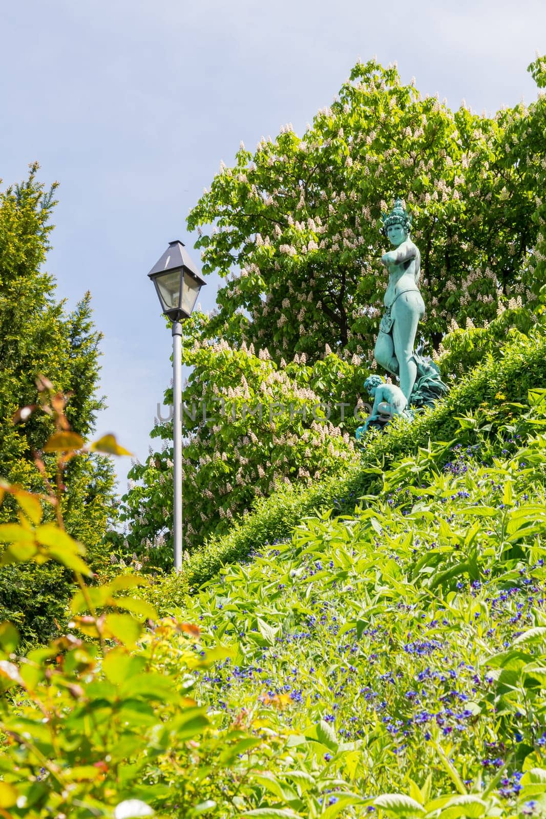 Stuttgart Kessel View Eugensplatz Destination Location Visit Tourism Green Summer Beautiful Day