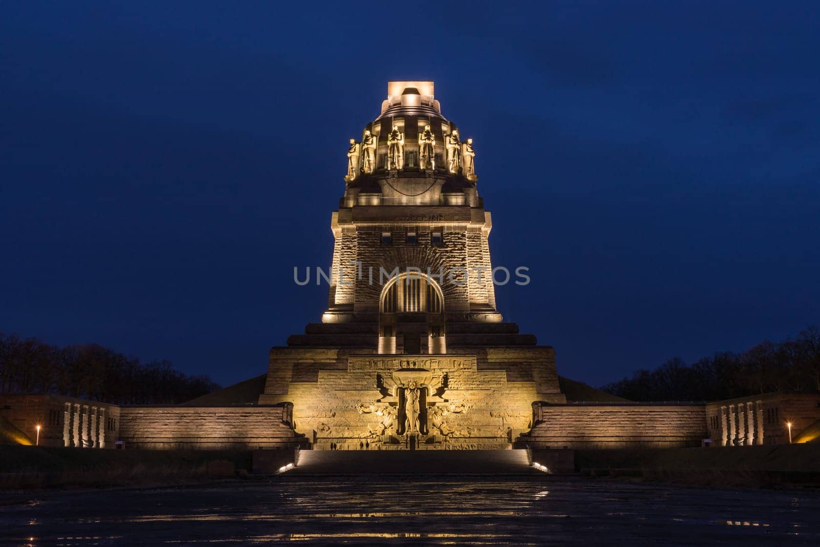Leipzig Voelkerschlachtdenkmal Monument Battle Military Tower Destination Sights City Germany European Architecture Entrance Front See der Traenen