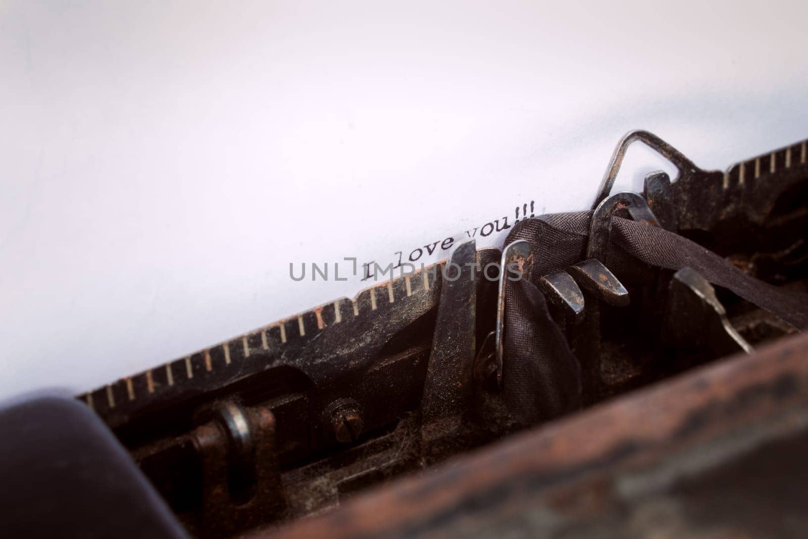 I love you message type on old typewriter