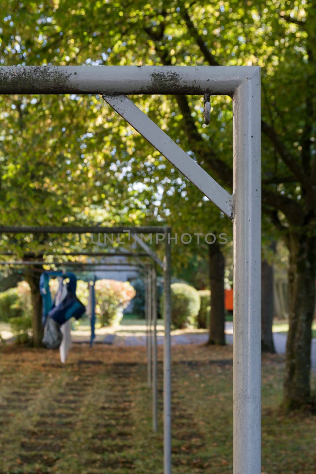 Right Angle Clothes Hanging Line Metal Pole Structure Detail Close