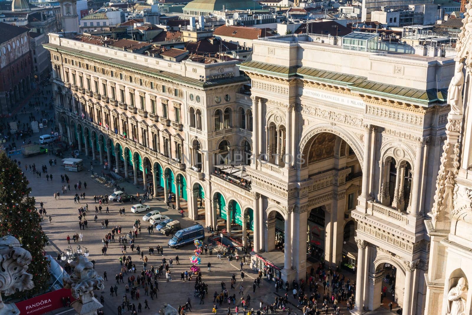 Galleria Vittorio Emanuele II Entryway Famous Destination Italy Architecture Shopping Mall During Christmas 2016 Traveling Winter Sightseeing Crowd