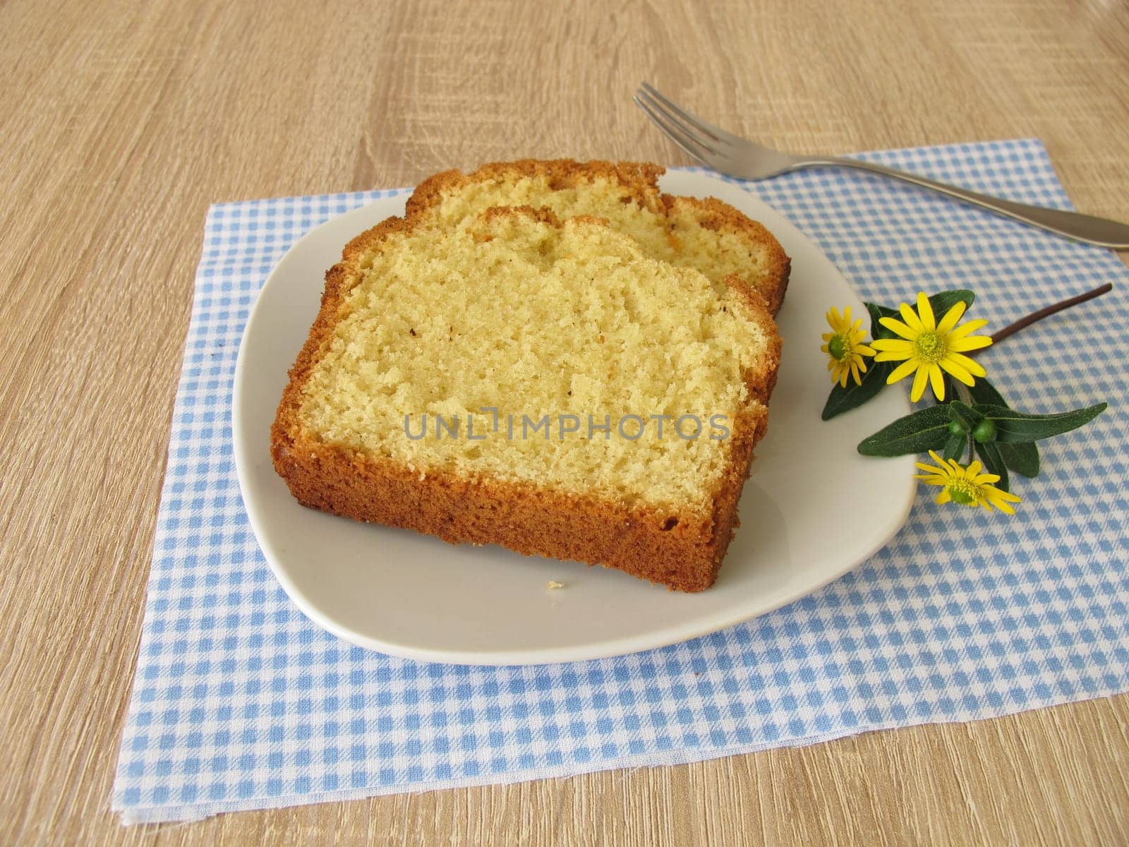 Classic pound cake from mold