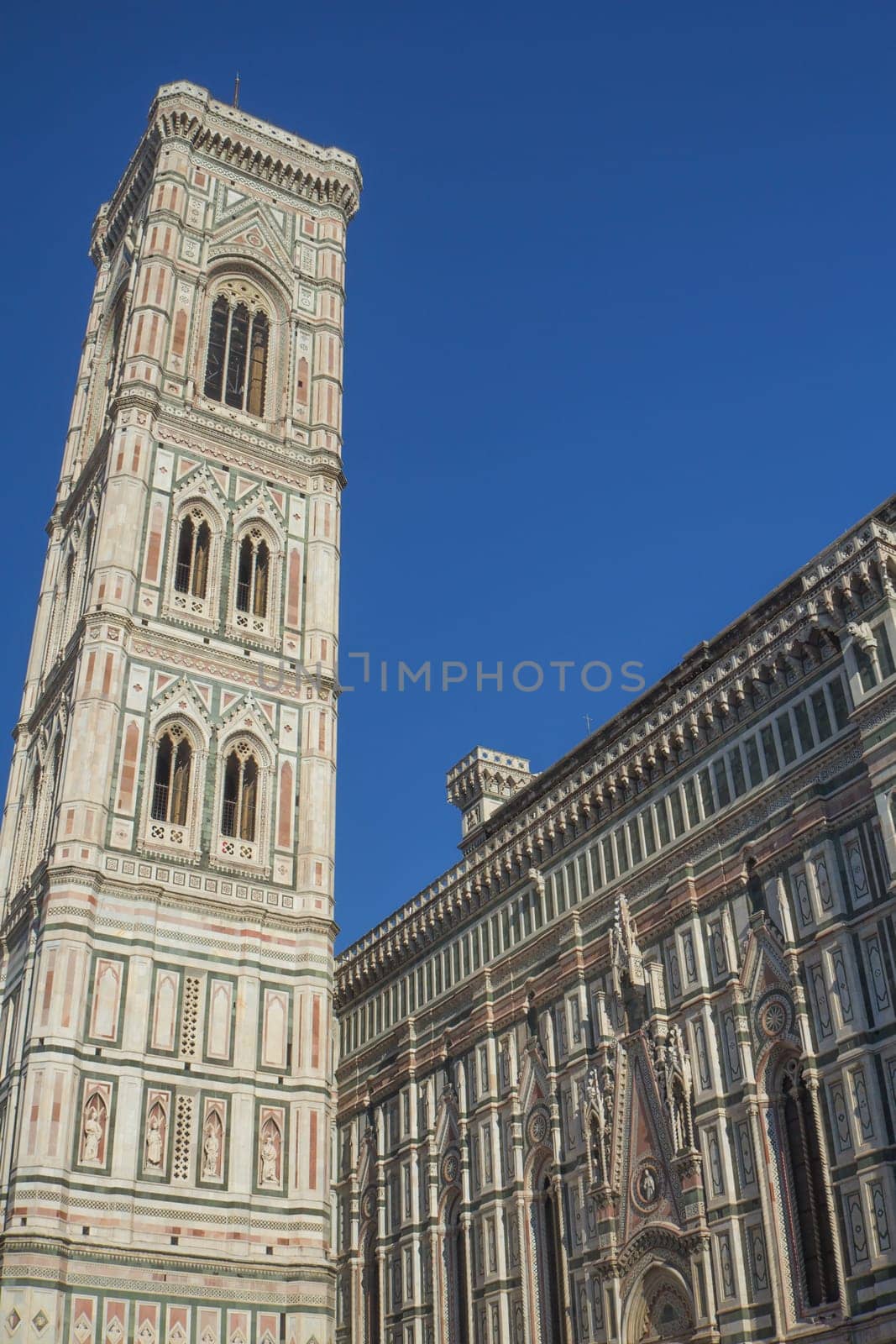 Closeup of Brunelleschi’s Dome (Santa Maria del Fiore) in Florence (Tuscany, Italy)