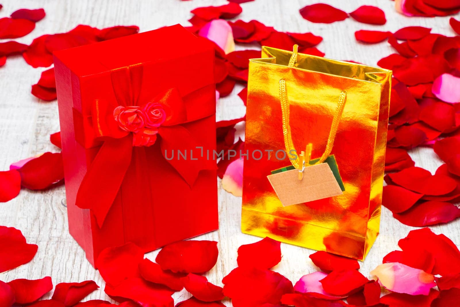 Valentine's Day shopping and gift box