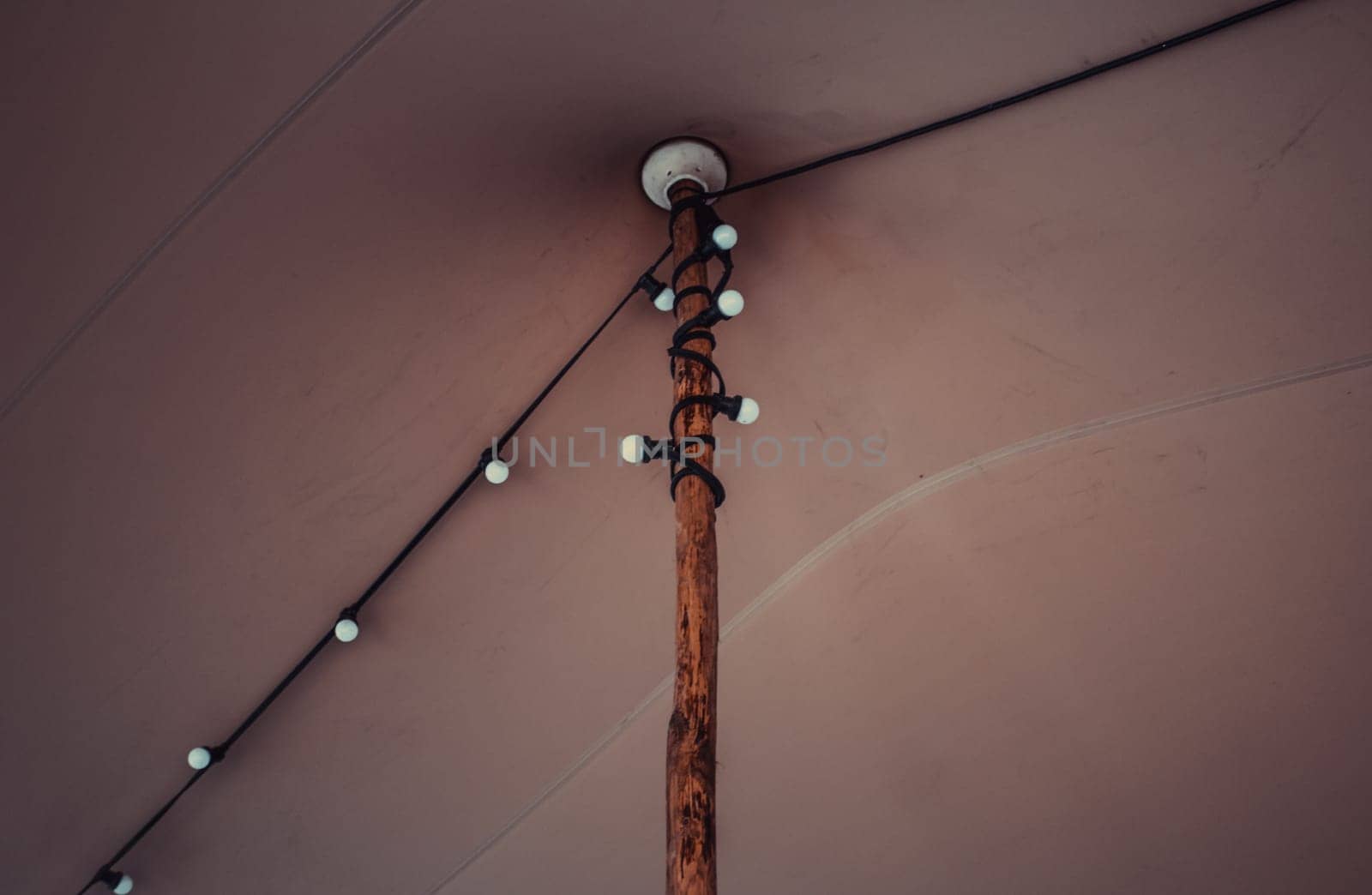 Hung ceiling light bulbs, lighting and decoration system