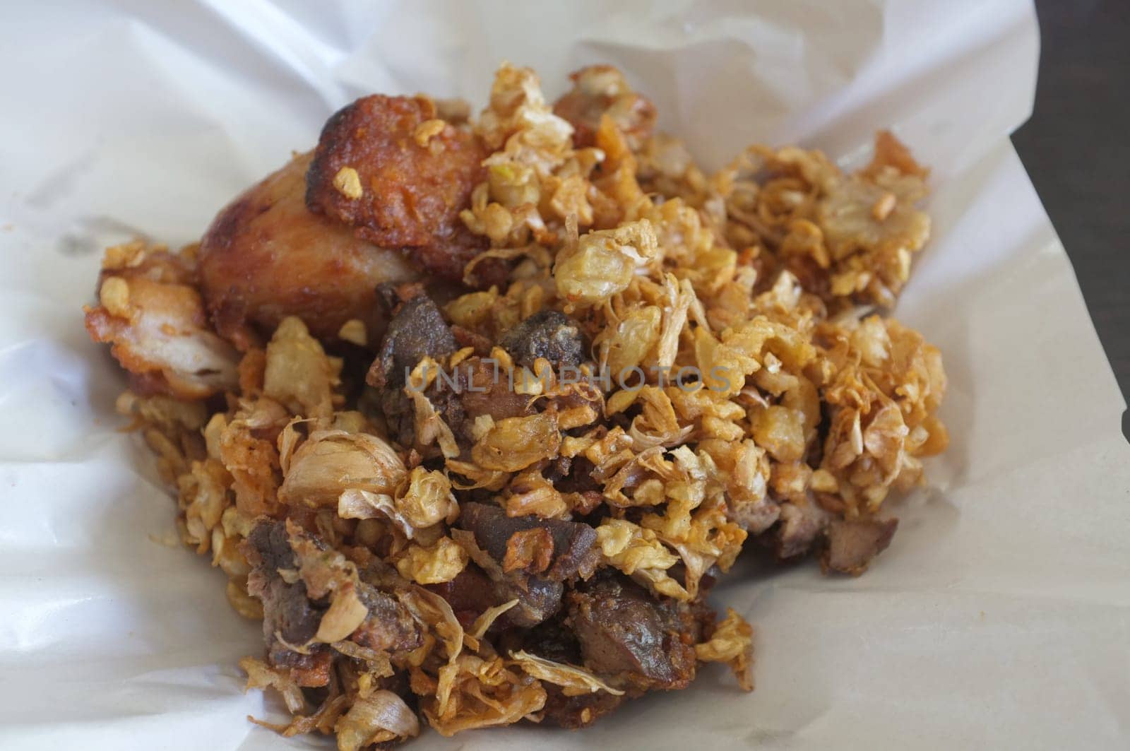 Chicken fried with garlic and pepper , Thai food