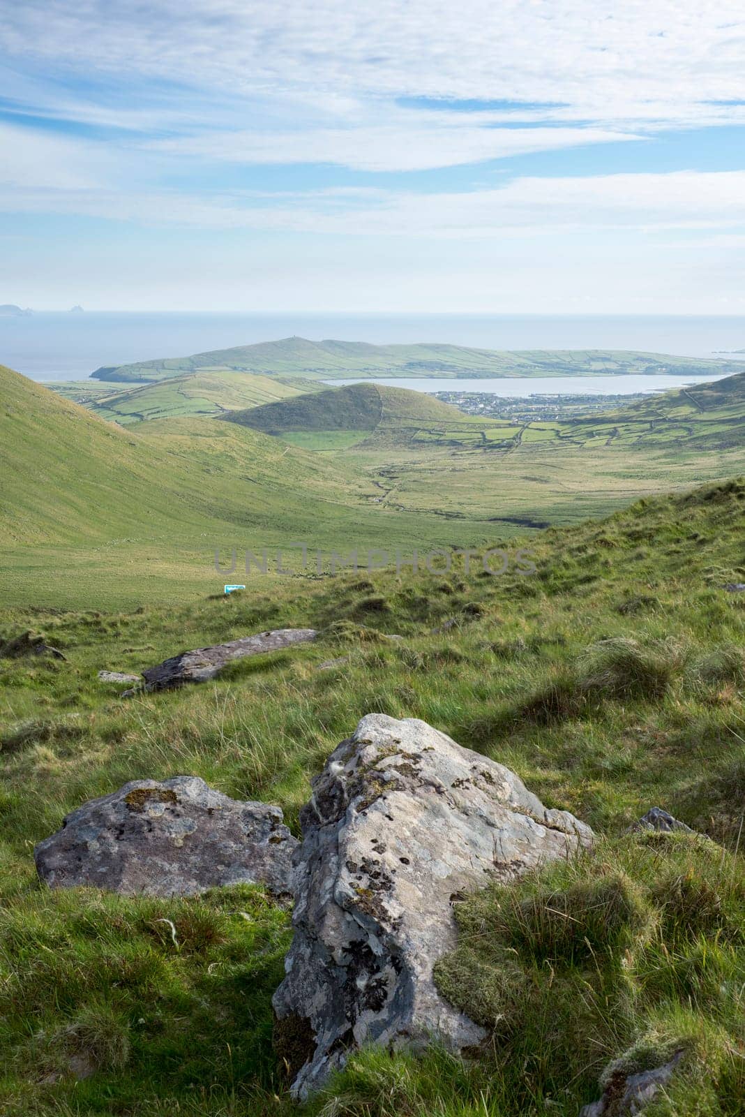 scenic view of the mountains on the kerry way in county kerry ireland