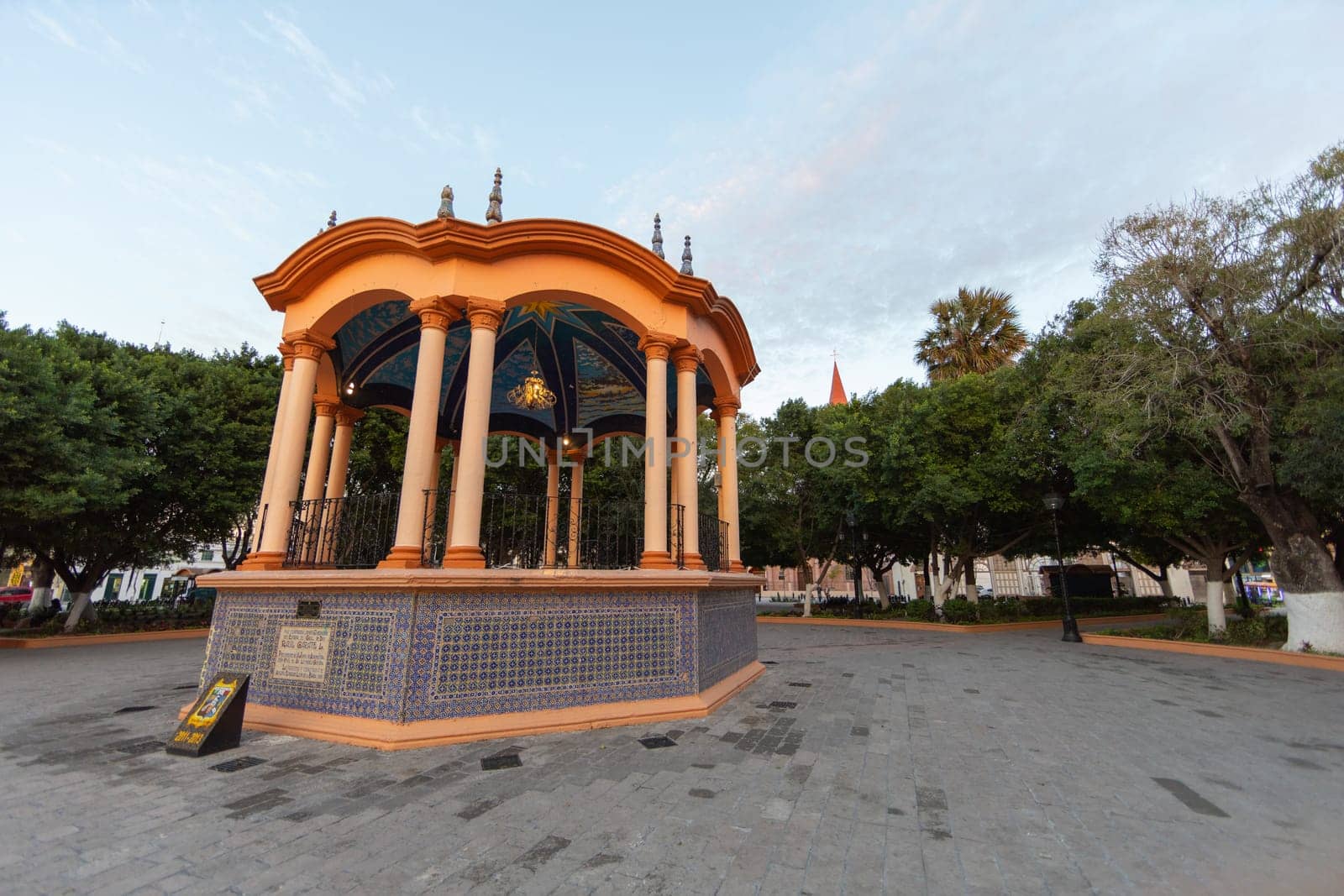 Quiosco in Main Plaza Miguel Hidalgo Matamoros with wide-angle lens.