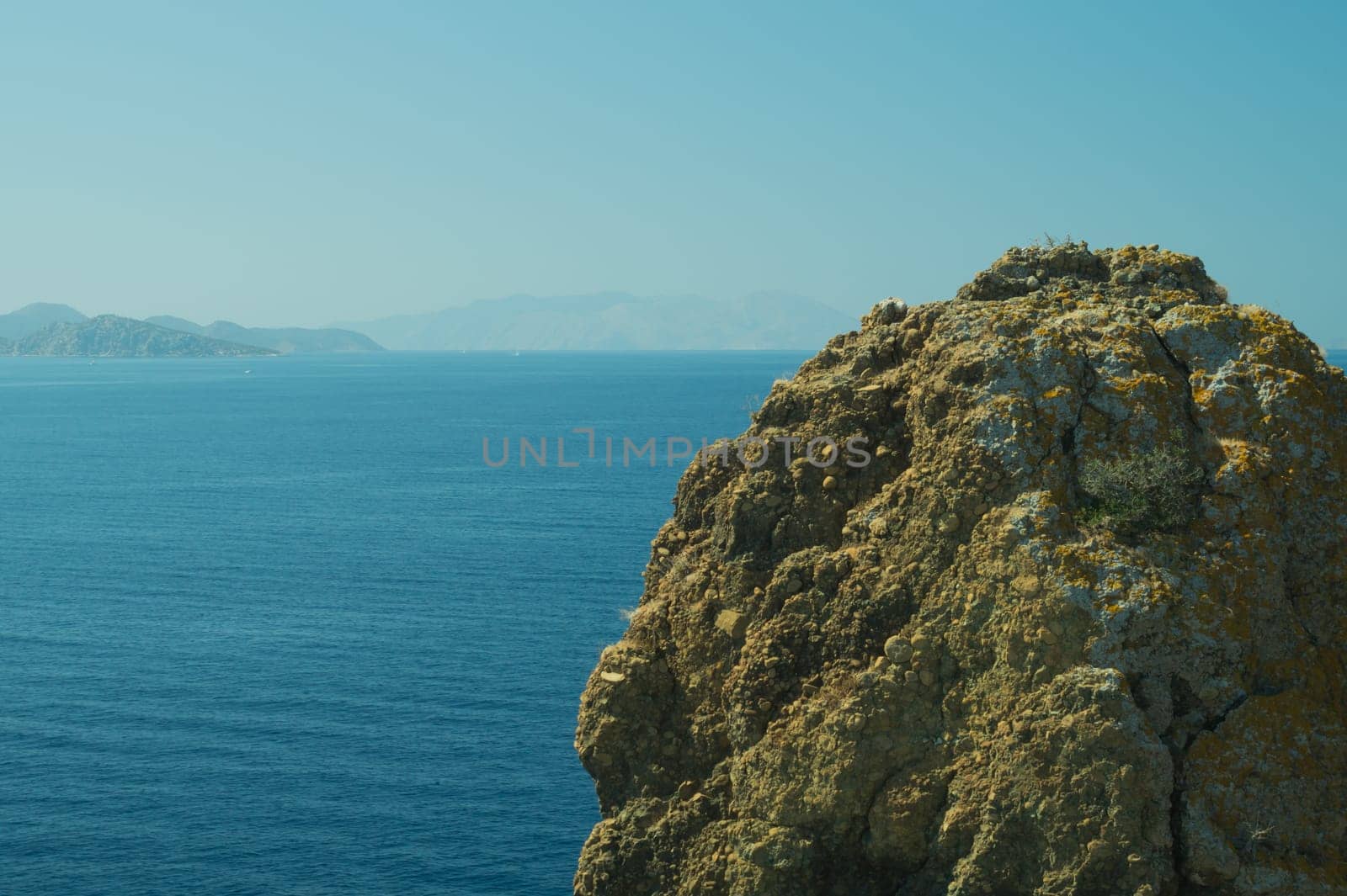 Mountain and sea. rocky cliff background
