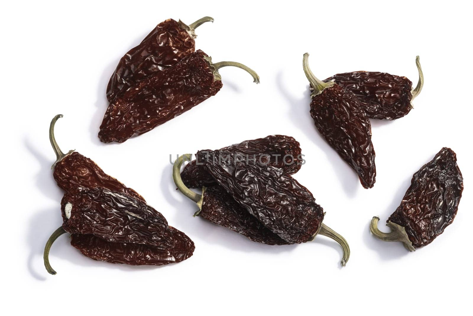 Chipotle Morita, a whole smoke-dried overripe Jalapeno chile peppers, top view