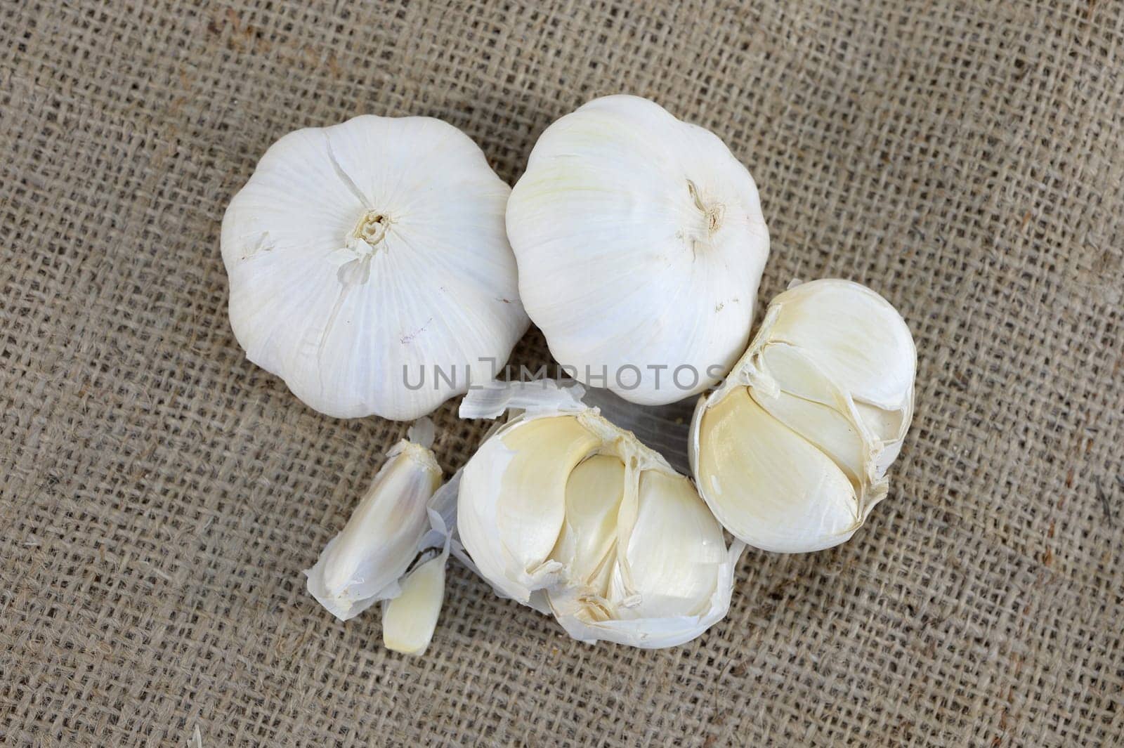 A close up shot of garlic cloves