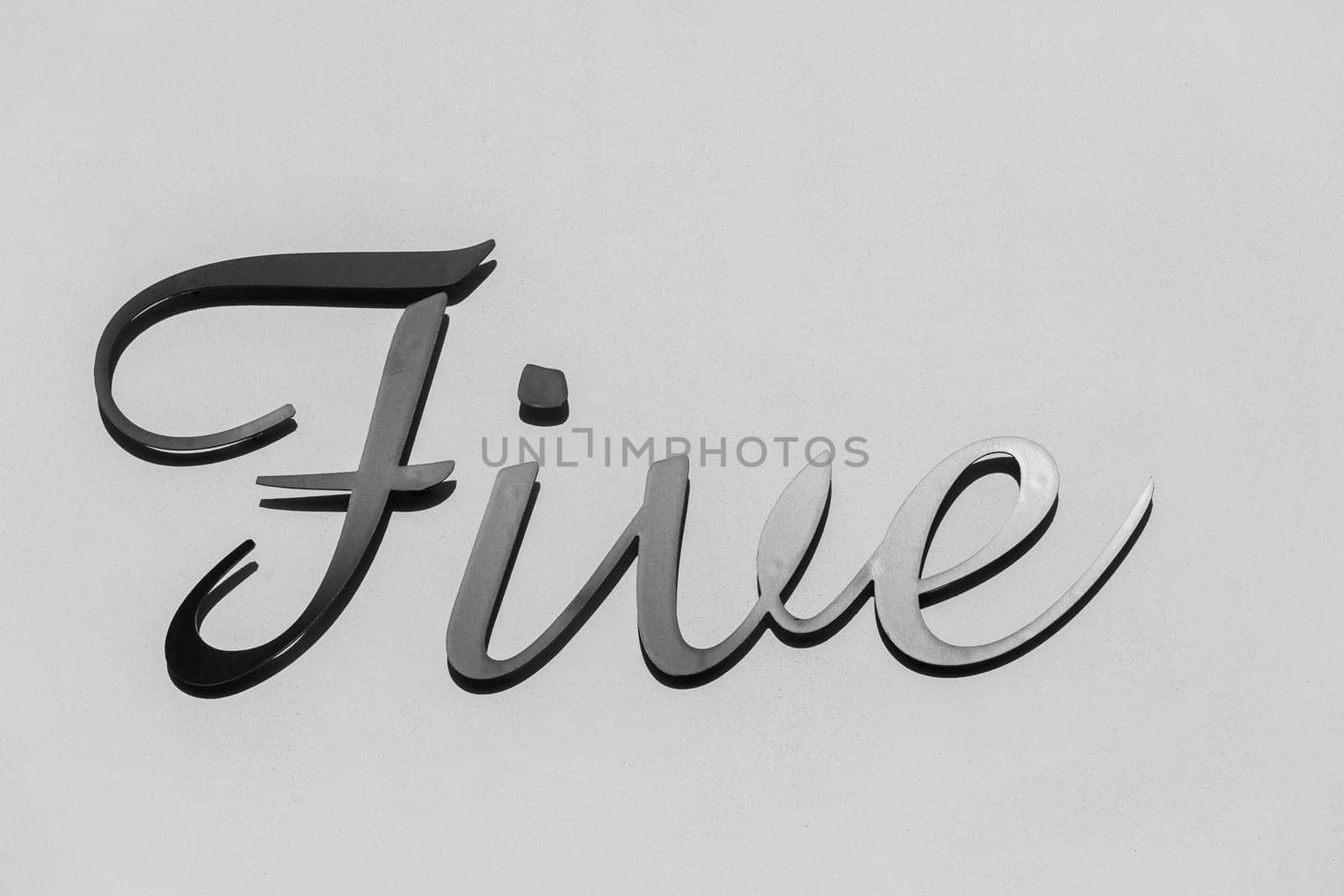 Number five sign metal plate decor black and white.