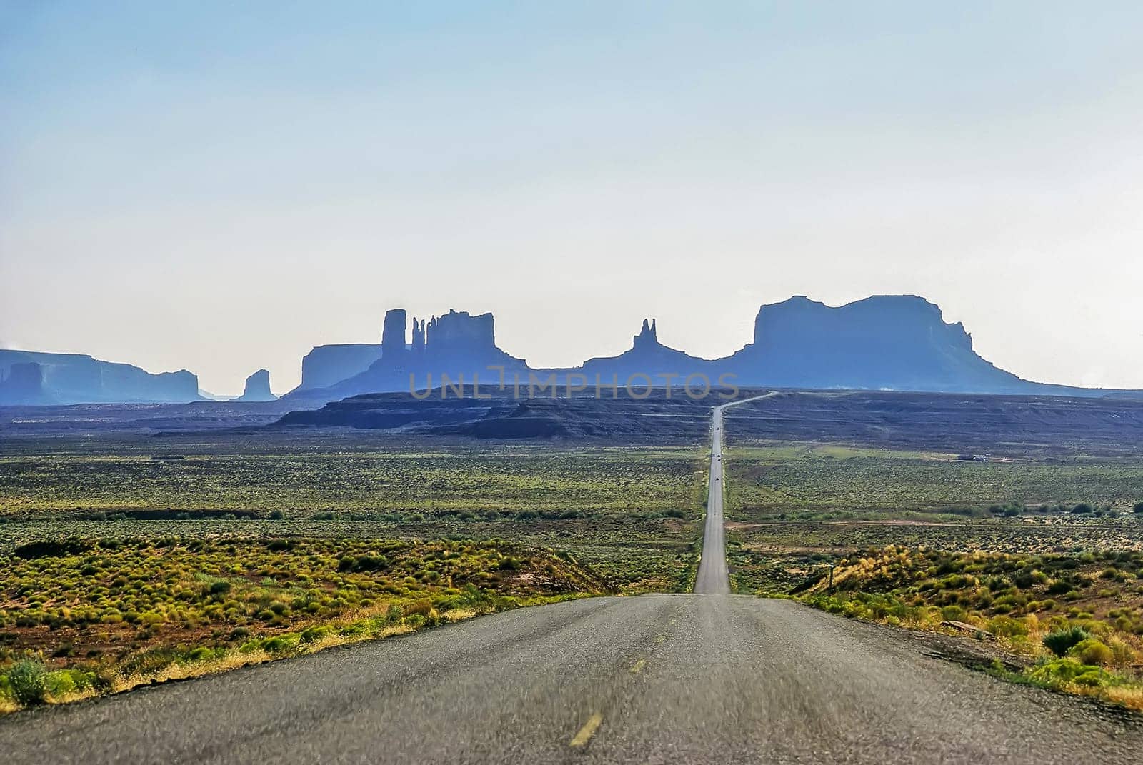 Road to Monument Valley in Arizona