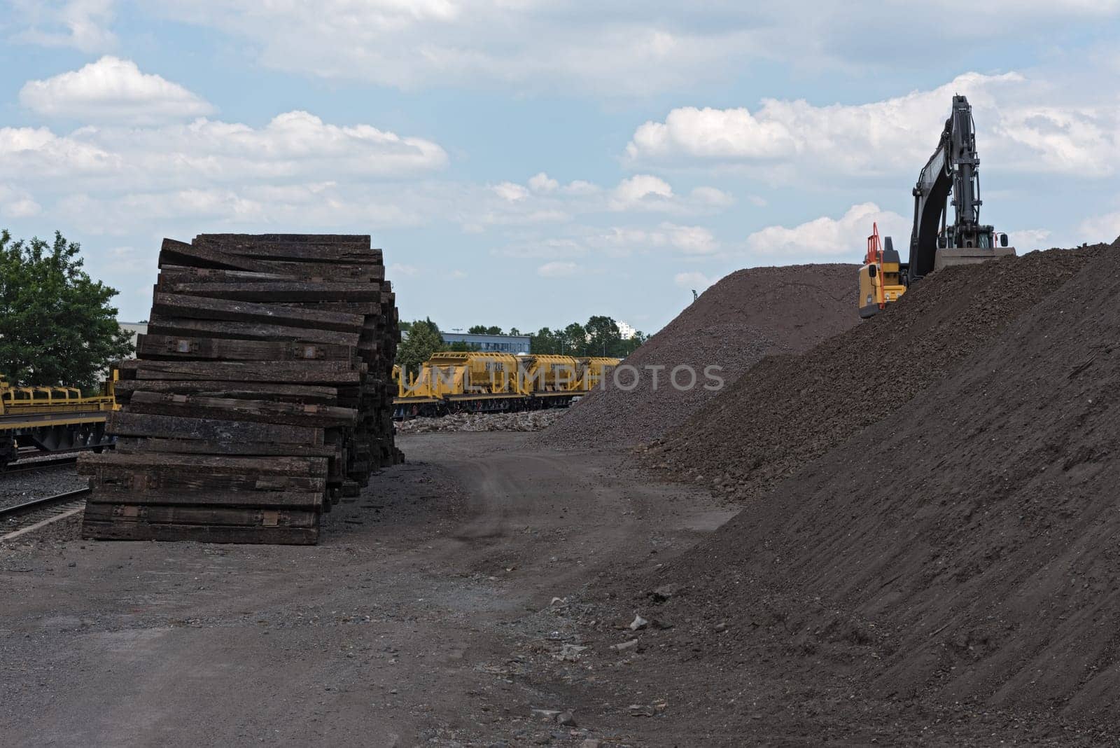 machine park and storage area for railway construction