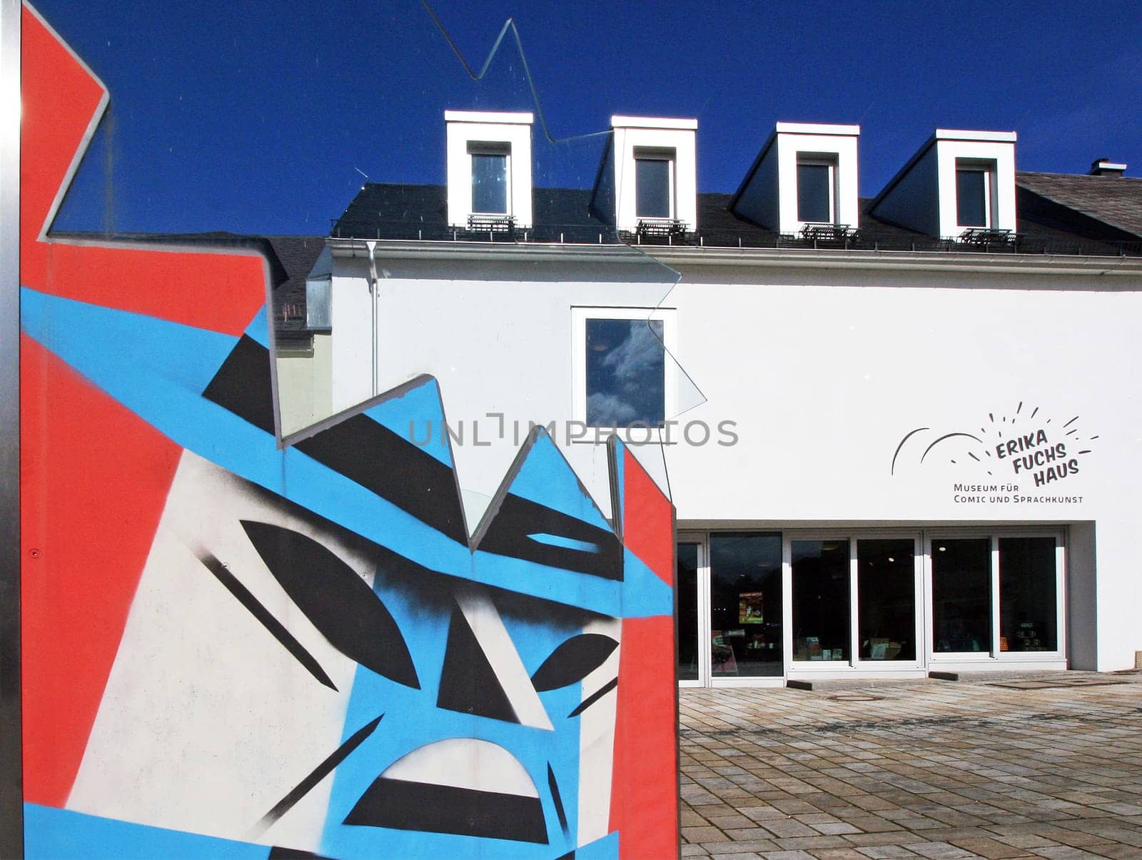 erika-fuchs-house in schwarzenbach a. d. saale / comic-museum