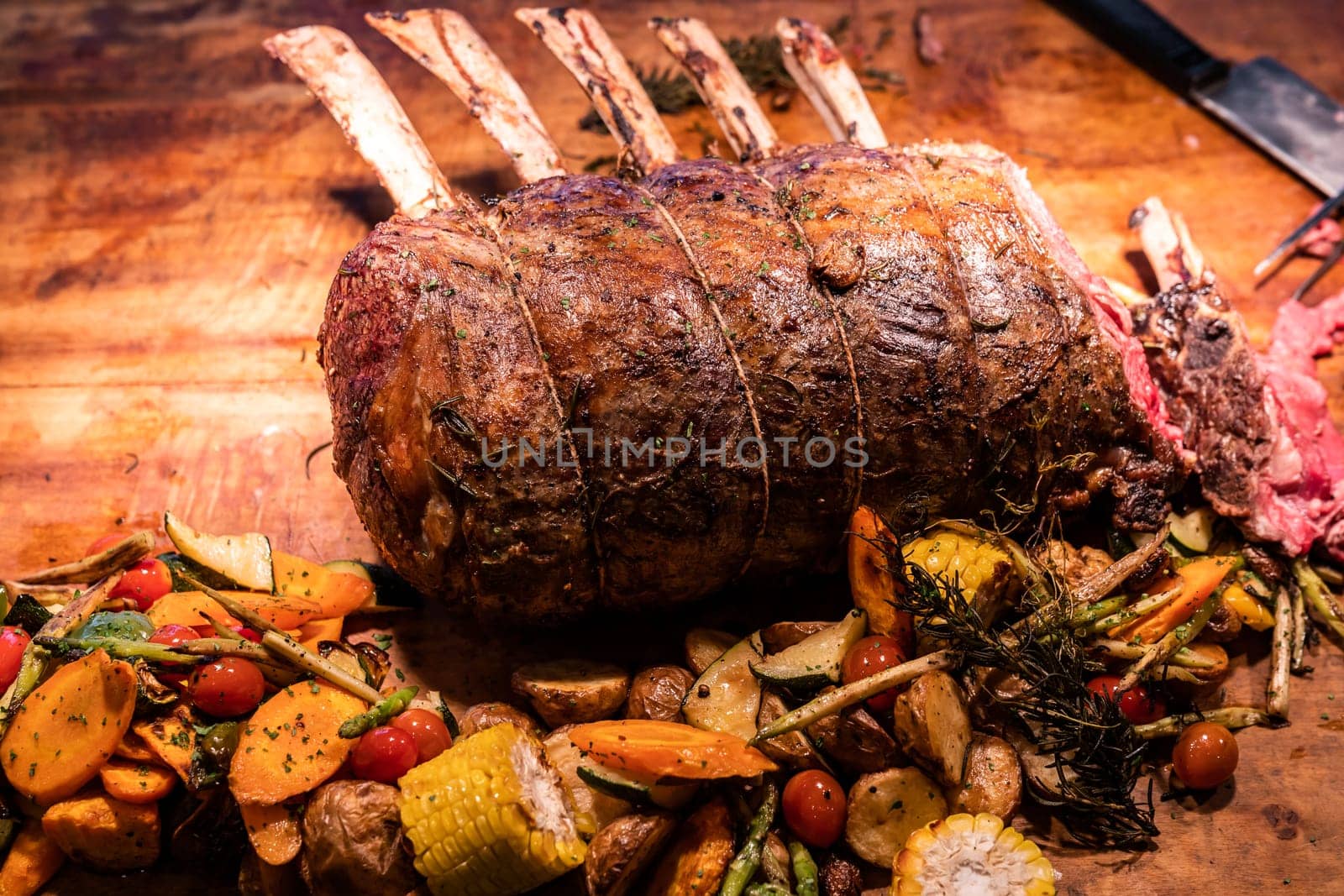 Wagyu beef roast prime rib, Carving food