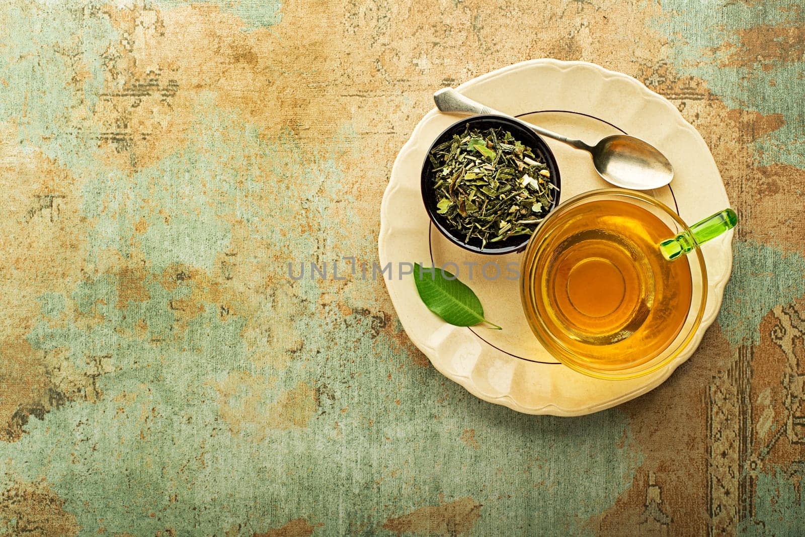 Cup of tea with dry tea- classic black and green tea flavour