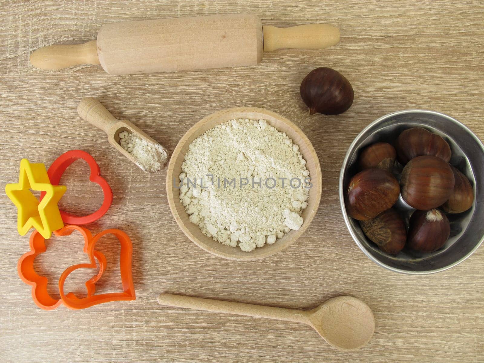Baking with sweet chestnut flour, marrons