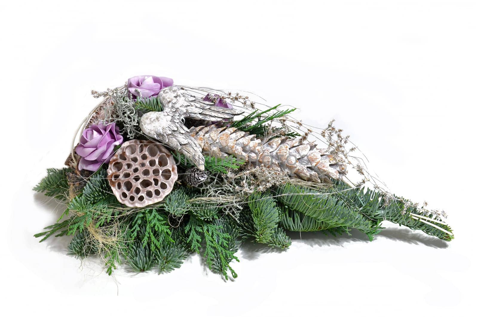 grave arrangement with angel wings