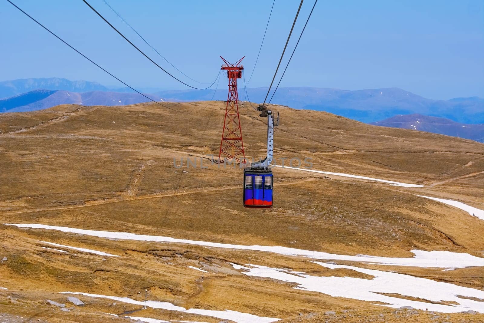 Telecabine (Cable transportation, Cable car, Gondola) in Bucegi mountains
