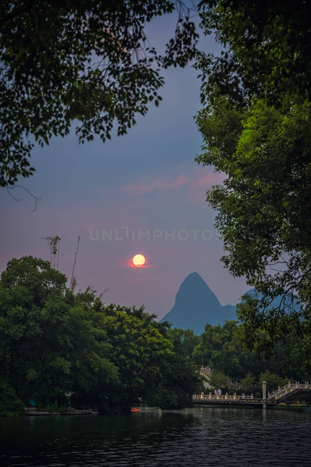 Sun setting over the   Shan Lake in Guilin