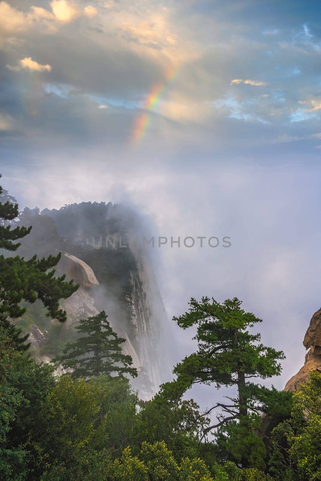 View of the stunning mountain landscape from the South Peak on Hua shan mountain, Xian, Shaanxi Province, China