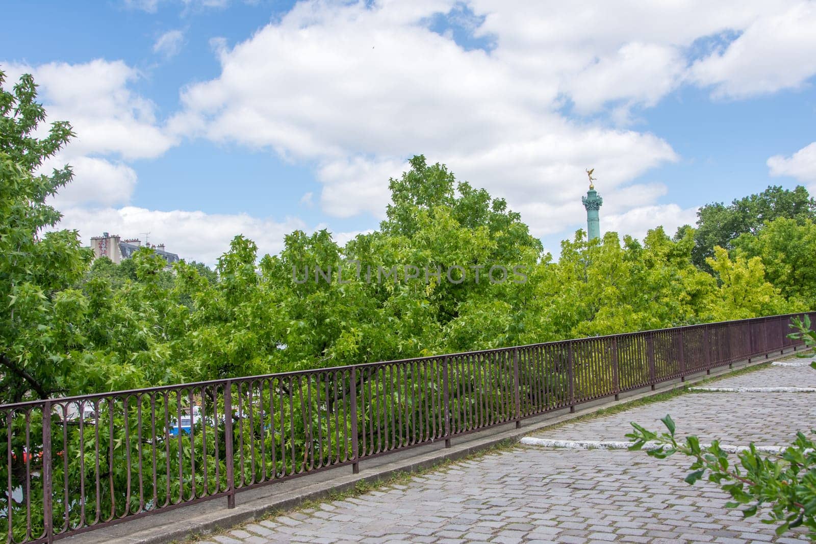 discovery of Paris and the banks of the Seine in summer, France