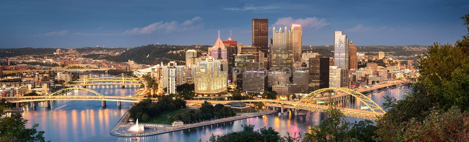 Evening view of Pittsburgh from the top of the Duquesne Incline in Mount Washington, Pittsburgh, Pennsylvania.
