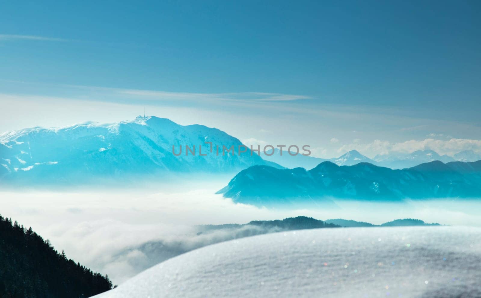 Space for your text, Wintr scene, amazing mountain view