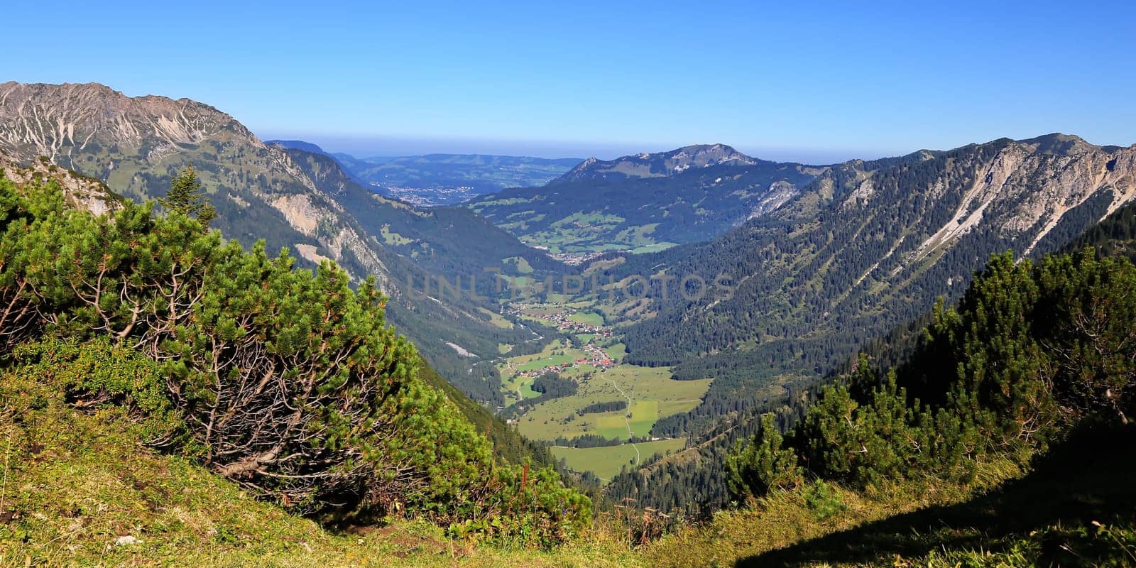 The Schrecksee is a mountain lake in the high Alps