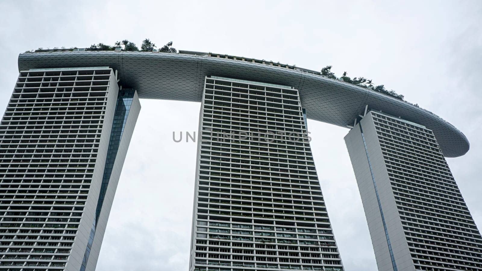 marina bay sands architecture tower perspective day modern