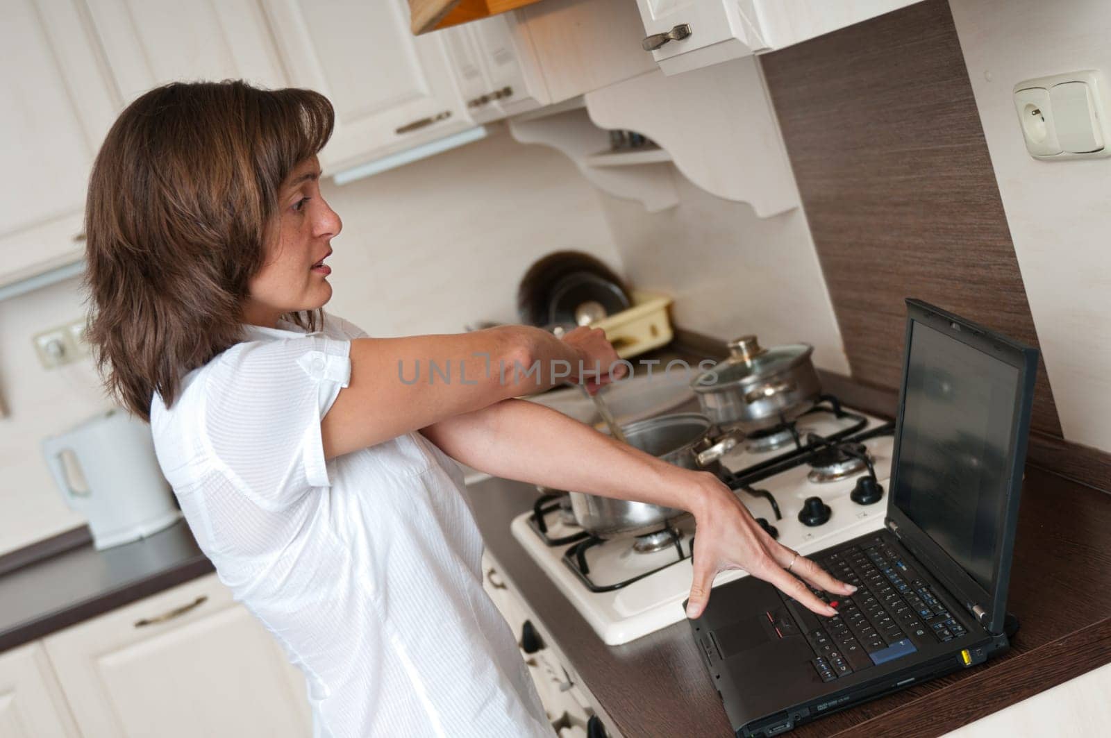 Bussy woman - work at home