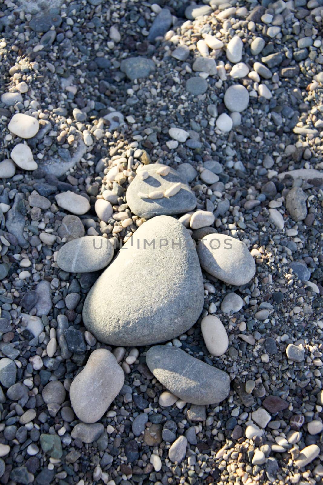 small figures made of stone, which are also quickly and easily imitated