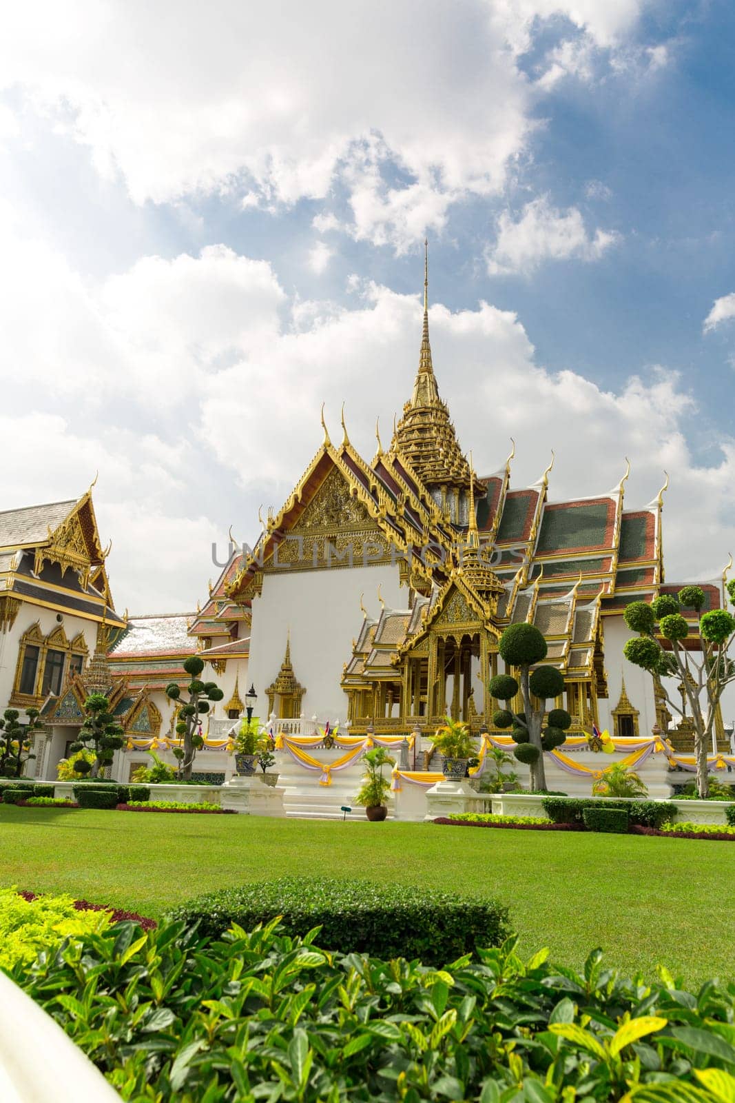 Wat Po Temple in sunny day