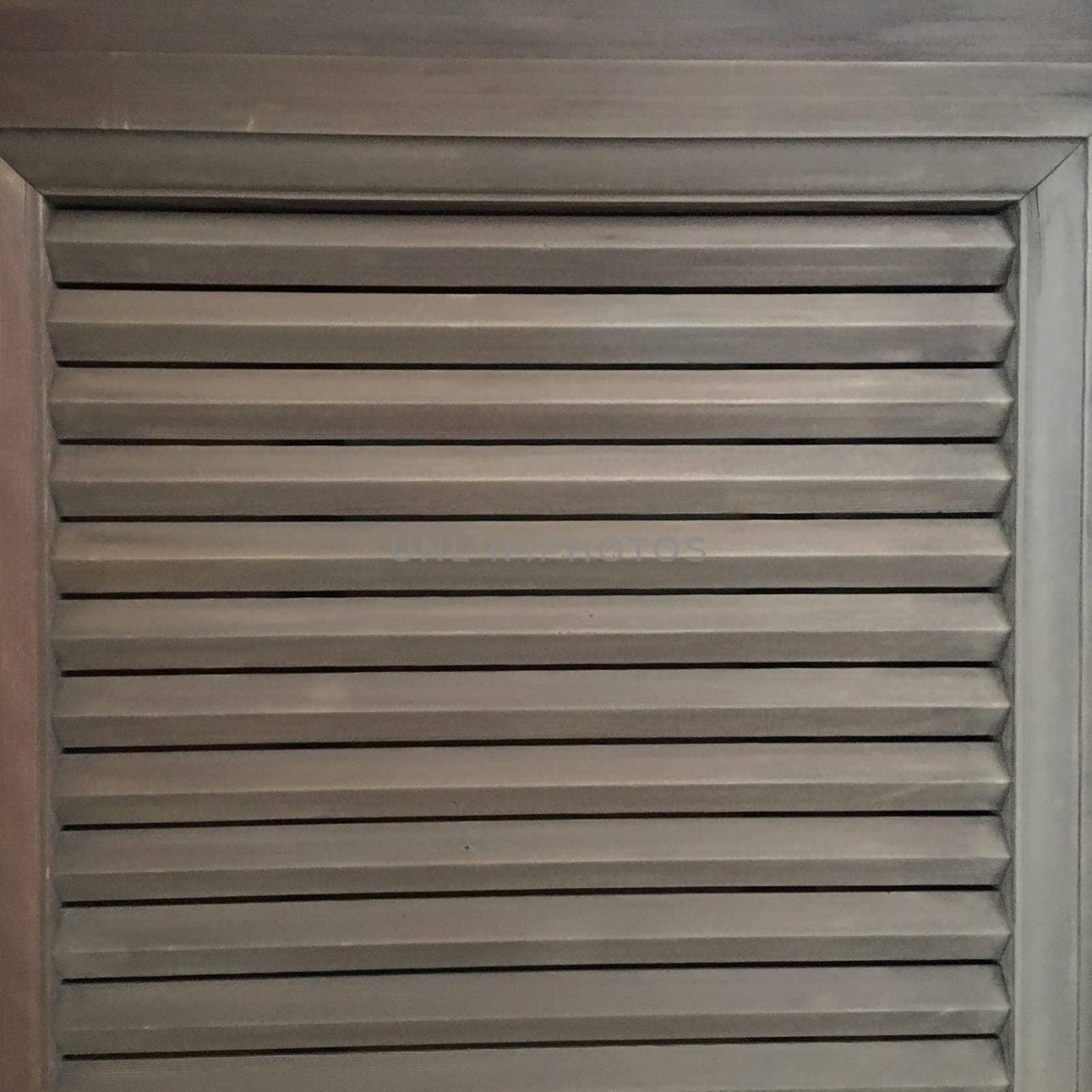 Ventilated with wood To match the interior