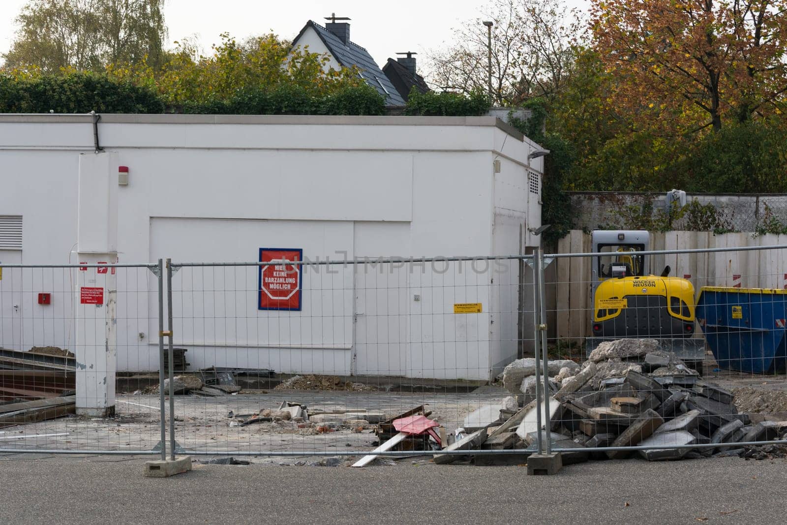 HEILIGENHAUS, NRW, GERMANY - OCTOBER 19, 2018: Demolition of the petrol station in Heiligenhaus behind the Real supermarket