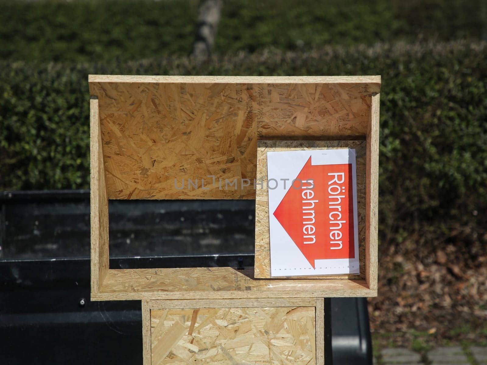 Tube collection point at CORONA DRIVE IN STATION
