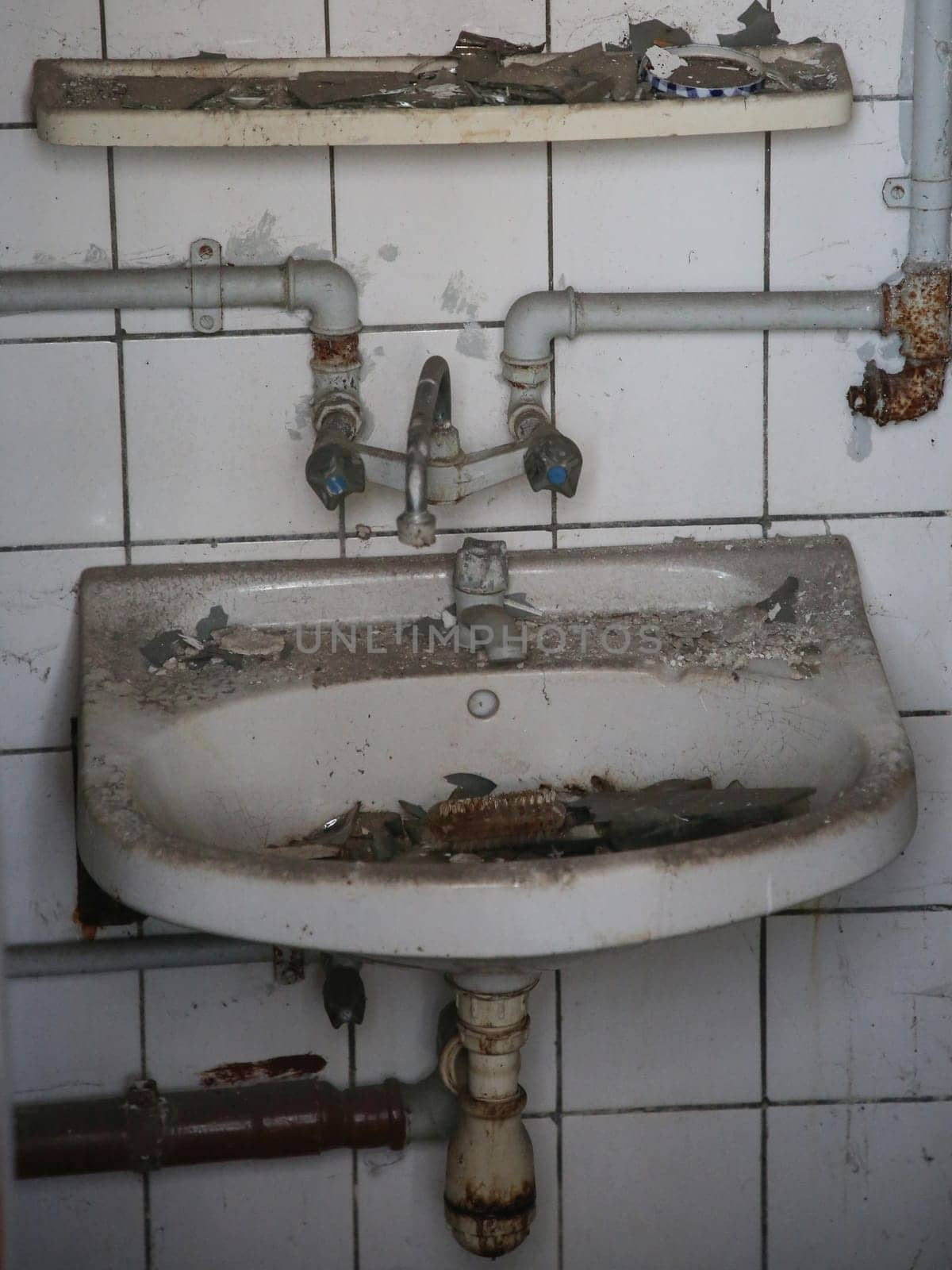 dirty sink with water connection