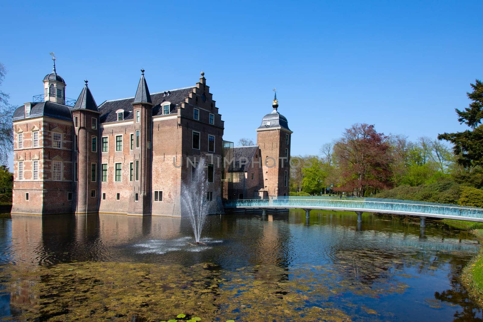 ..Castle Ruurlo in the Netherlands..