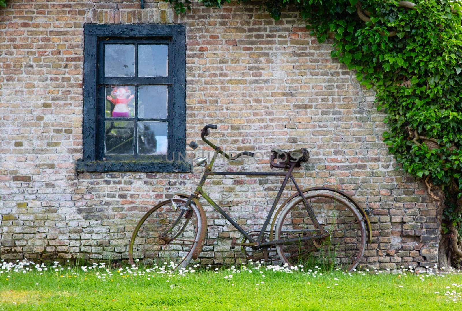 Old facade of a shed..