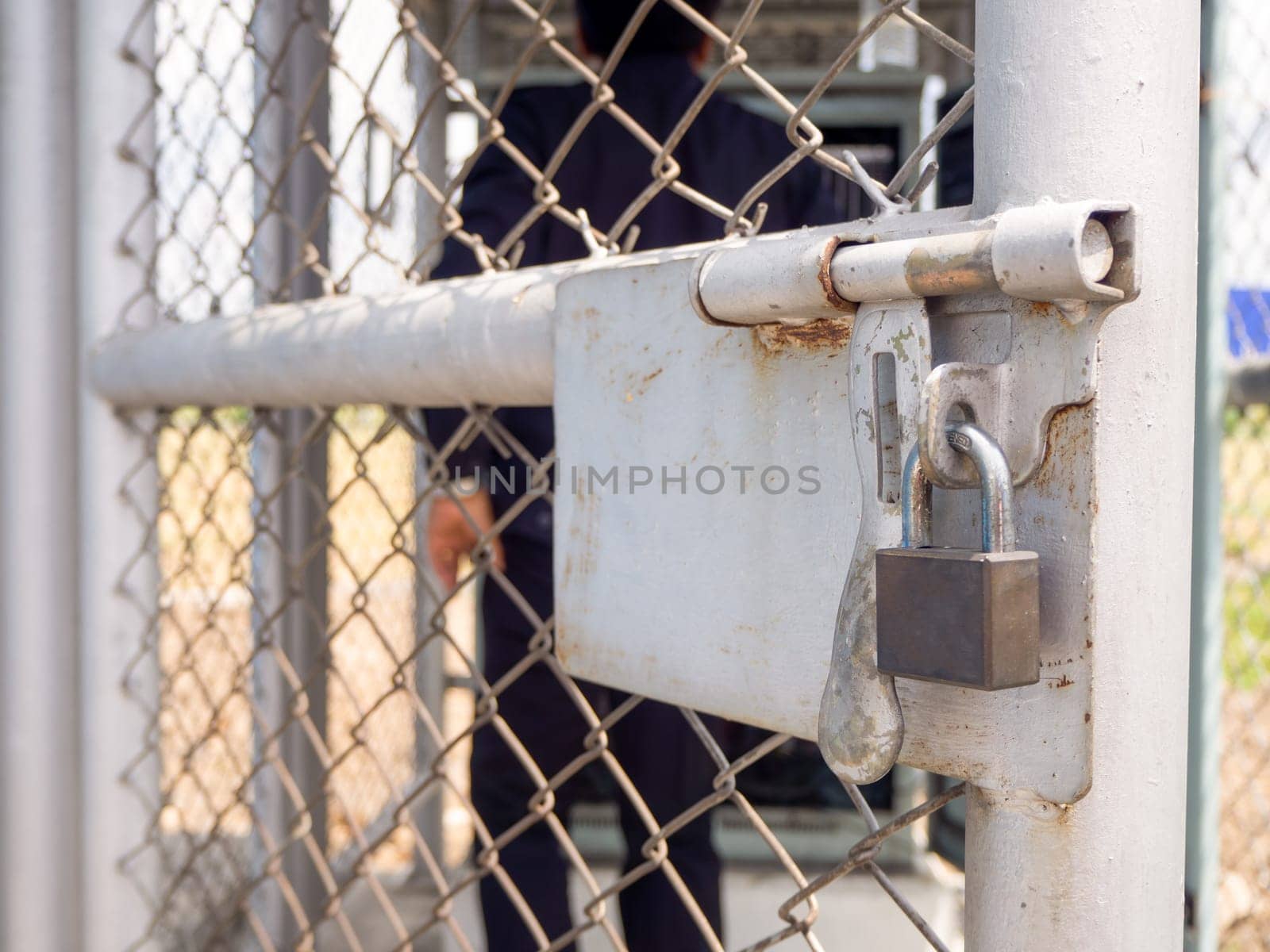 Wire fencing beside each other, the line between the road