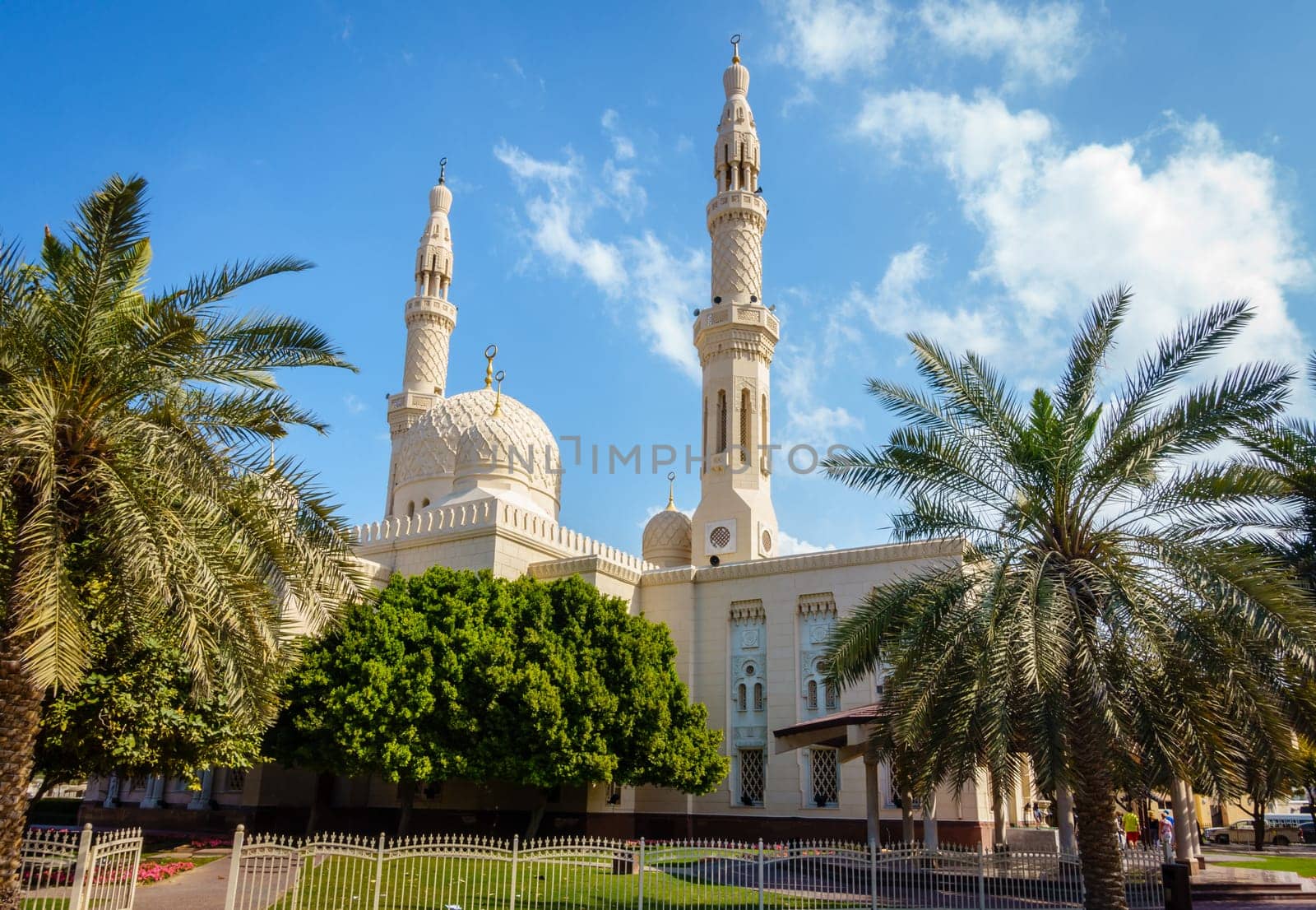 Jumeirah Mosque - the only mosque in Dubai open for public