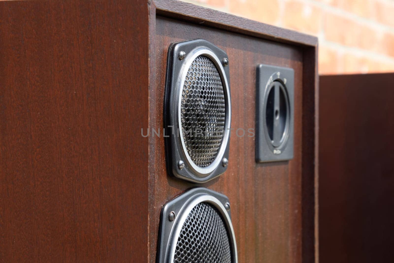 Acoustic system Radiotehnica S90, 35 s-012. Soviet vintage audio equipment. Musical columns made of plywood and veneer of valuable wood species.