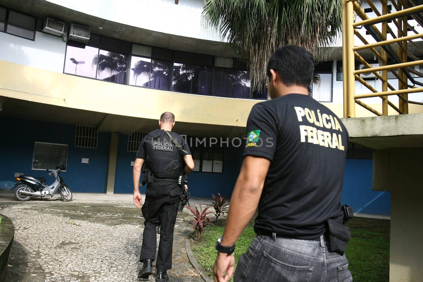 itabuna, bahia / brazil - december 13, 2011: Federal Police officers carry out search and arrest warrant at the City Council for investigation of misappropriation of funds in the city of Itabuna..